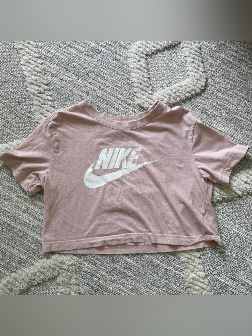 Nike Women’s The Nike Tee
